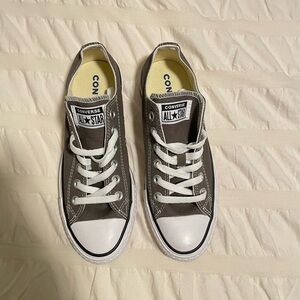 Converse Chuck Taylor All Star Low Top- Charcoal- * * NEVER WORN
